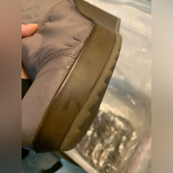 Guess Taupe Pozita faux fur boots in Women’s size 8 - used condition - Picture 13 of 16